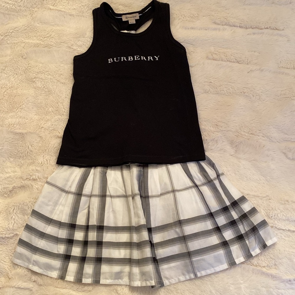 Burberry Plaid Skirt and matching tank top in Black and White